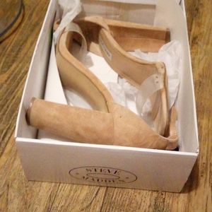 Heels for woman